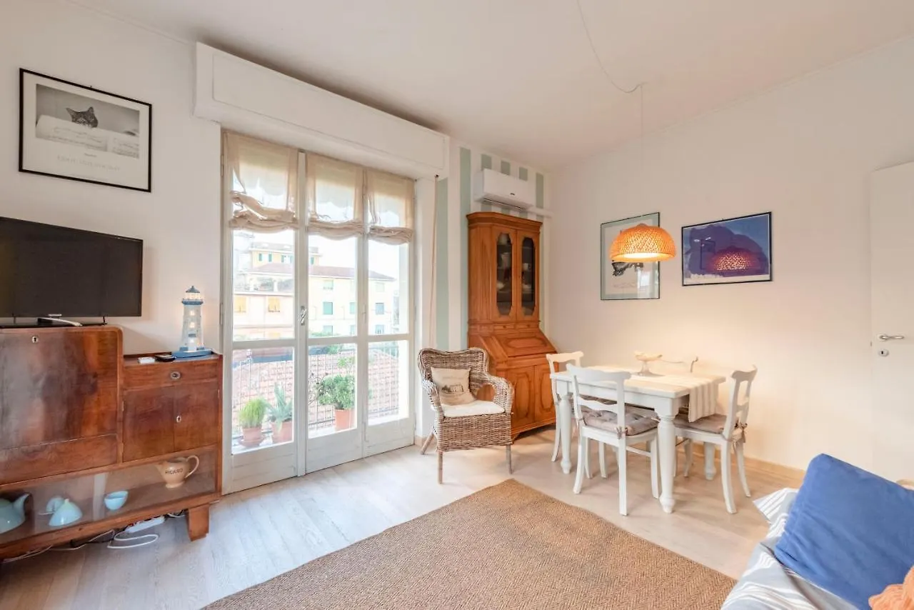 Joivy Stylish Flat With Balcony Near Rapallo Castle