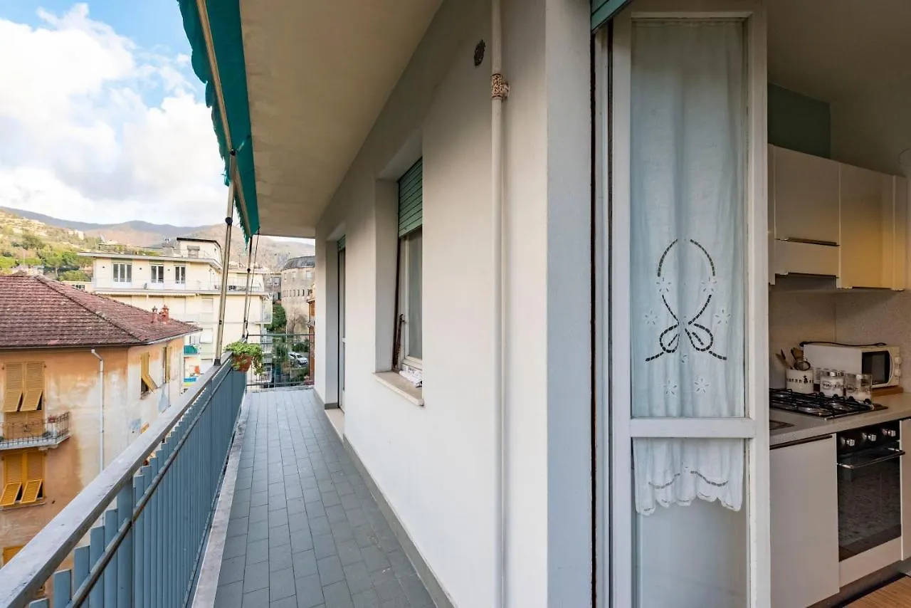 Appartamento Joivy Stylish Flat With Balcony Near Rapallo Castle